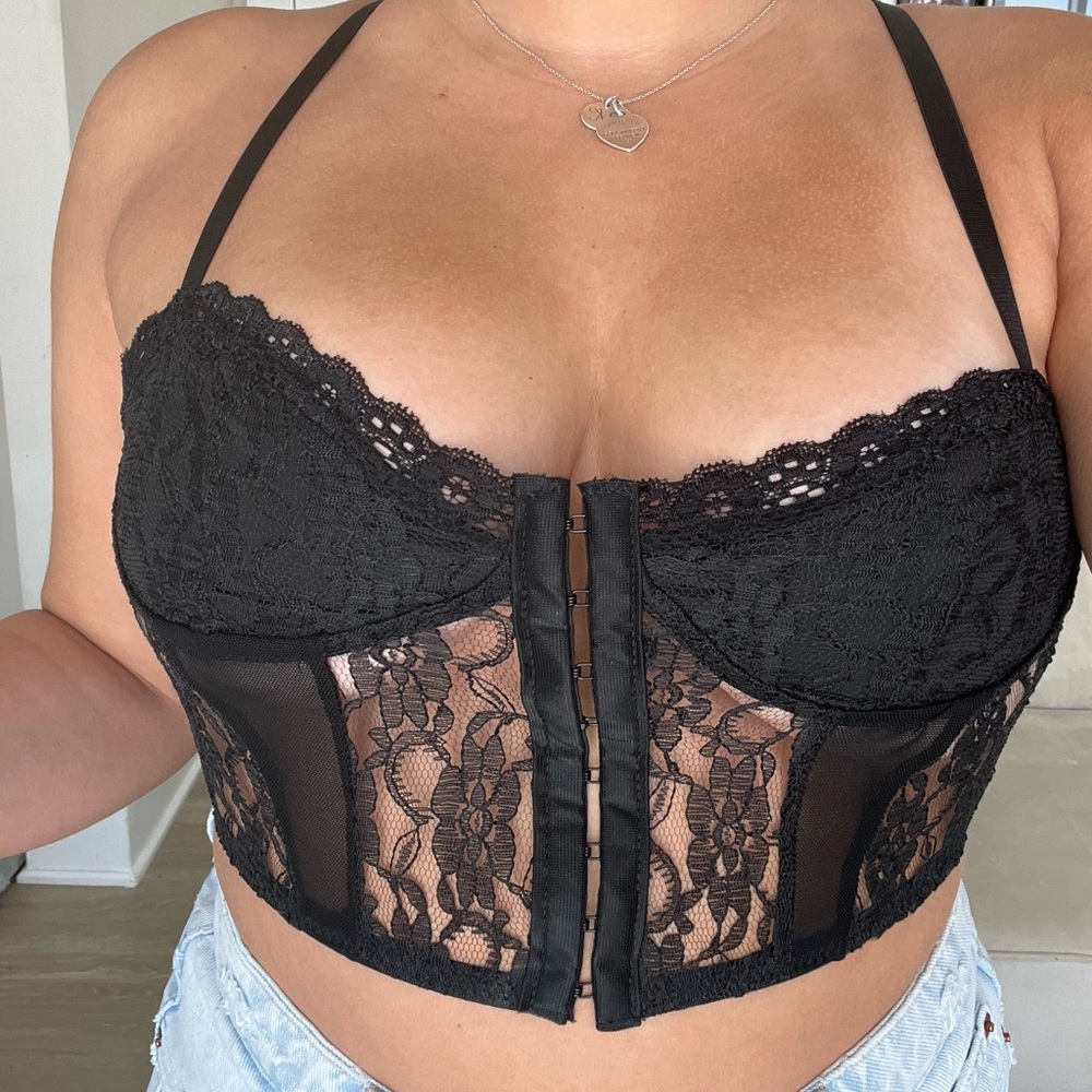 Black lace corset